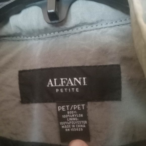 Beautiful Green/Gray Toned Jacket - Picture 14 of 14